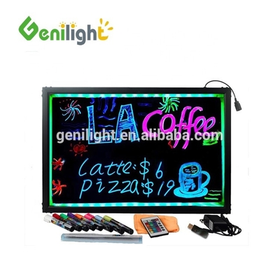 우수한 바람 방지 능력 VIP 10 년 RGB LED 필기판과 아크릴판