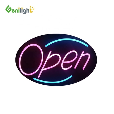 창문을 걸어 놓은 LED 네온 오픈 표지판